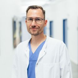 Dr. med. Christoph Mues (Kopie) Portrait: Dr. med. Christoph Mues