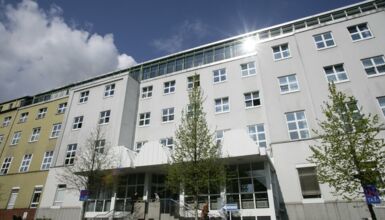 Haupteingang des St. Johannes Hospitals Dortmund